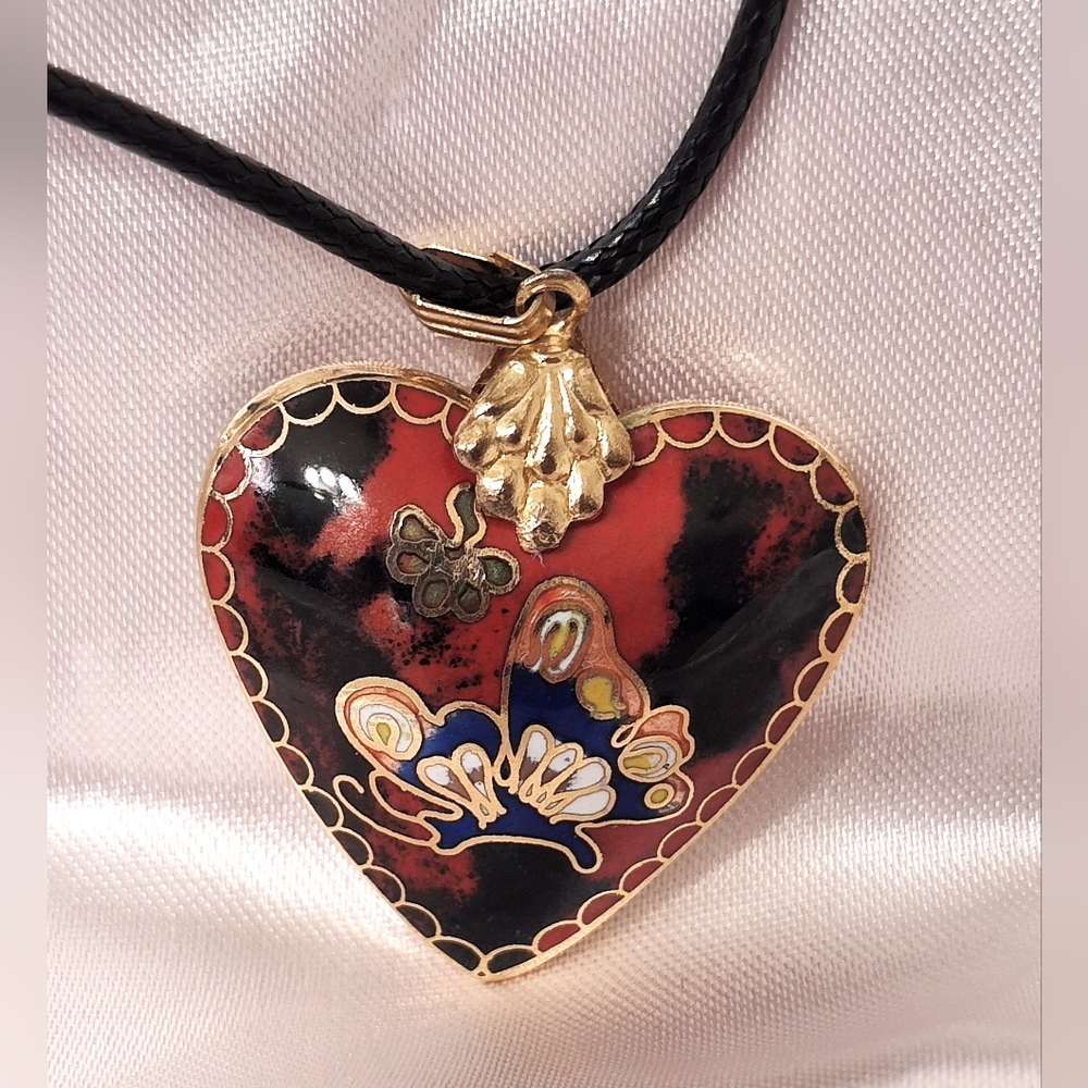 Vintage Cloisonne Elegant Heart Floral Pendant In Burgundy, Black & Gold Tones